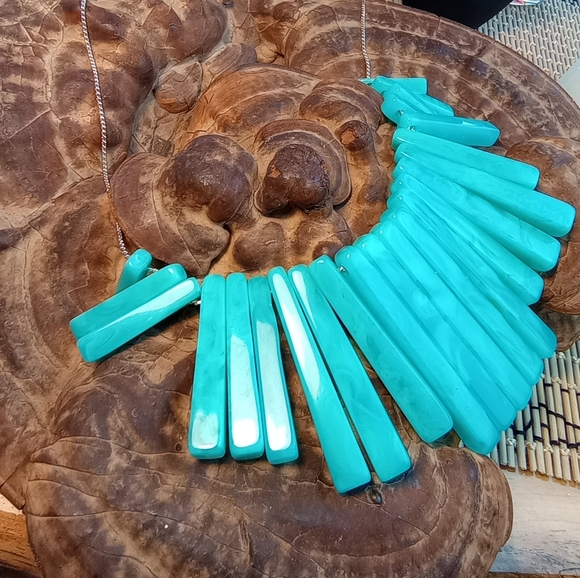 Charming Charlie Faux Turquoise Shard Collar Necklace Silver tone 17"+2"ext - Picture 7 of 9